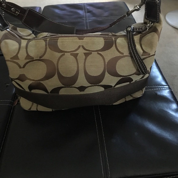 Coach Handbag - Picture 2 of 2