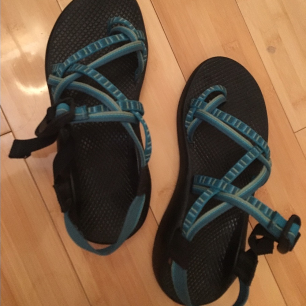 Chacos!