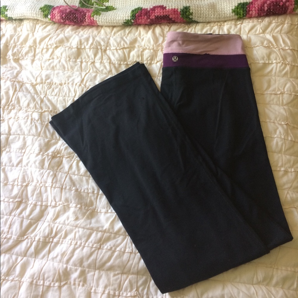 Black Lululemon Yoga Pants