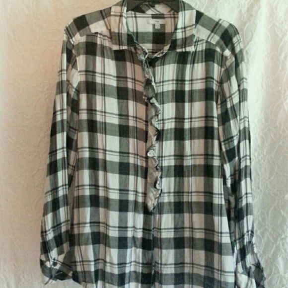 GAP Tops - Gap Long Sleeve Button down