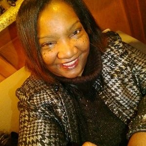 Meet your Posher, Valerie