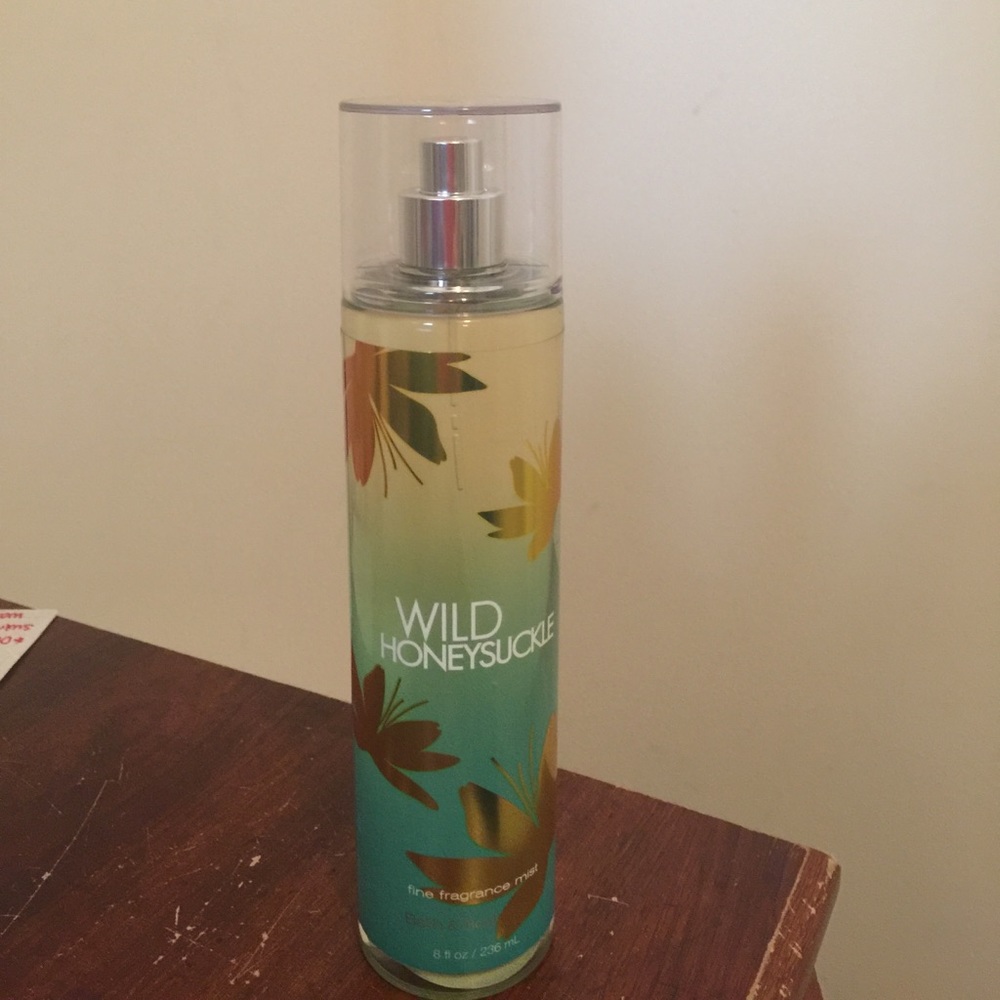 Bath and Body Works Wild Honeysuckle body spray