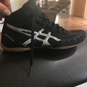 Asics wrestling shoes size 7 used