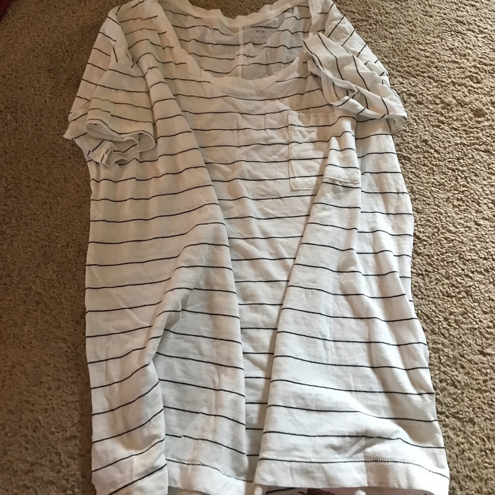 Old navy boyfriend t shirt