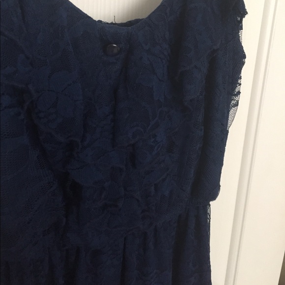 Navy lace dress - Picture 2 of 3