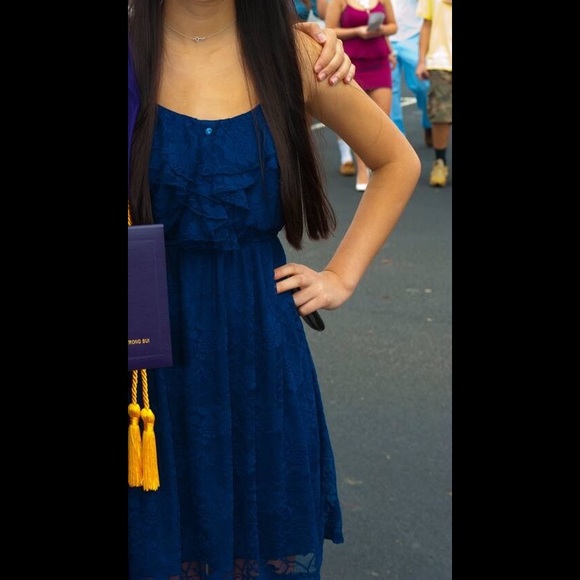 Navy lace dress - Picture 3 of 3