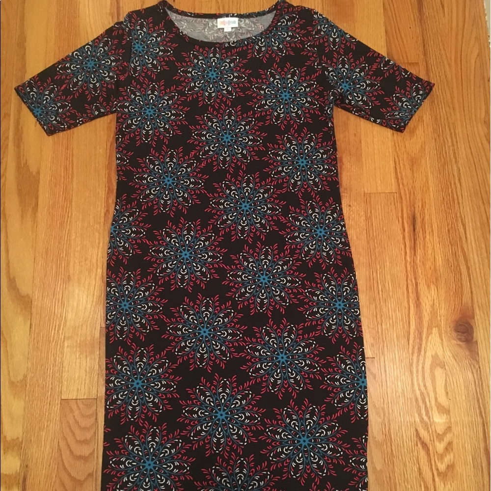 NWOT small Lularoe Julia dress.