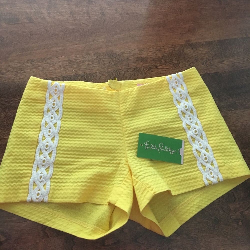 Lilly Pulitzer shorts. Size 000