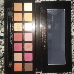 Anastasia Beverly Hills Modern Renaissance palette