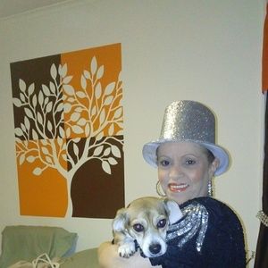 Meet your Posher, Aurea