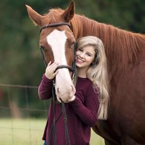 Meet your Posher, Allyssa