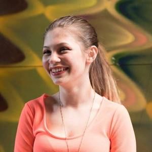 Meet your Posher, Isabella