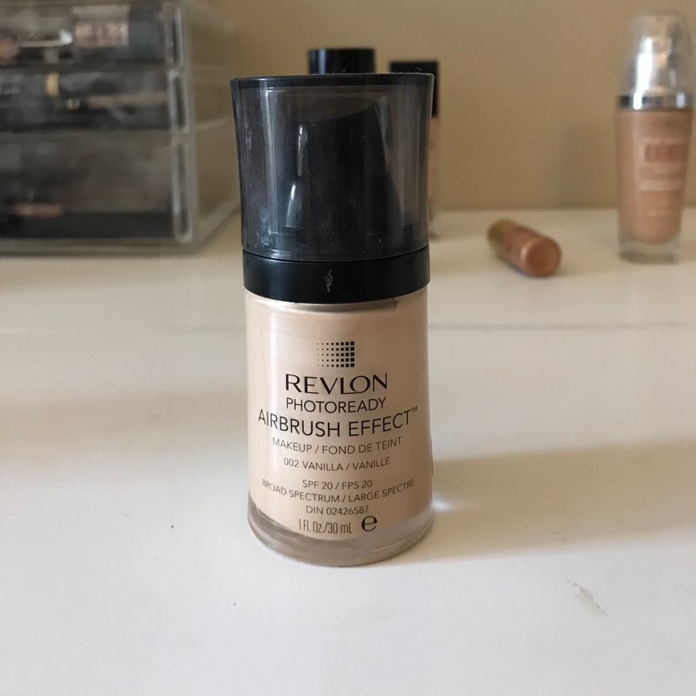 Revlon PhotoReady Airbrush Effect