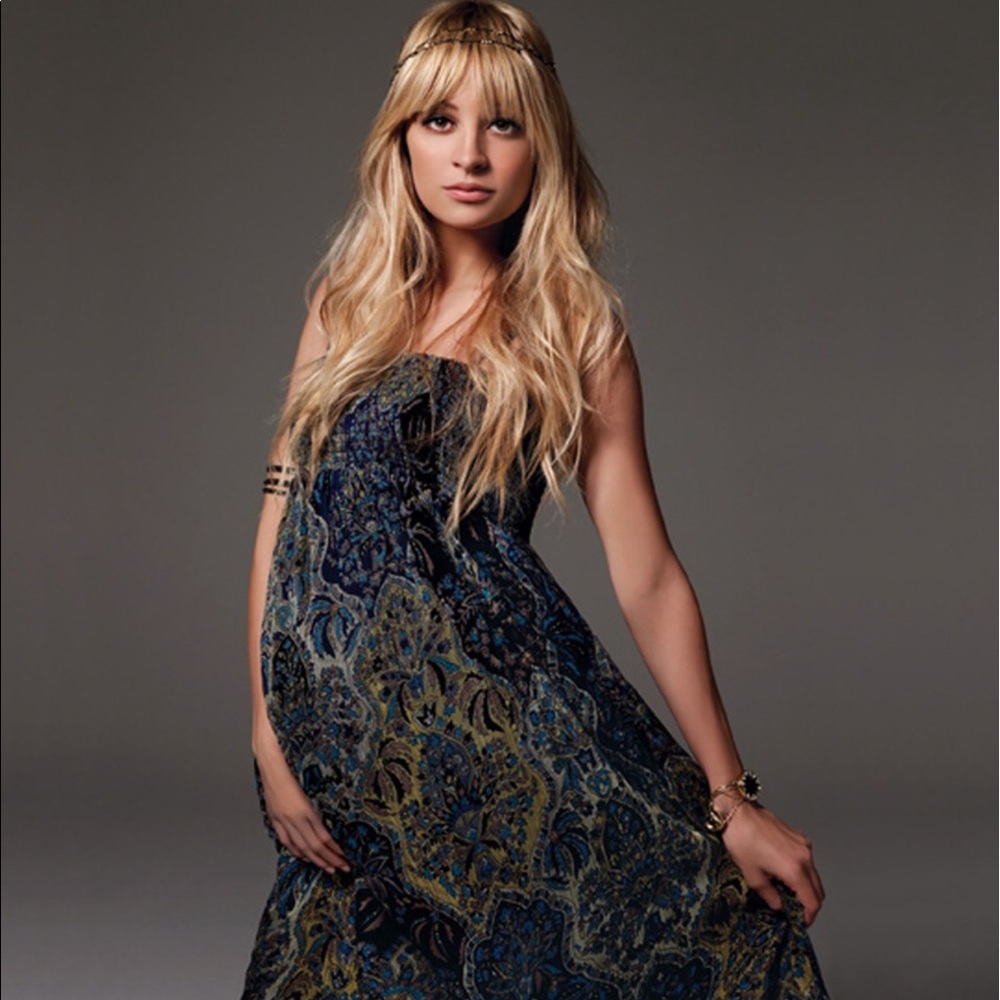 Nicole Richie for A Pea in the Pod Maternity Dress