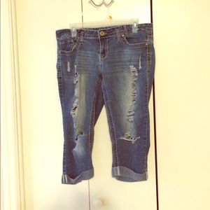 Rue21 cropped distressed jeans