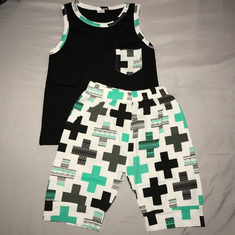Boys 12-18 month outfit. Tank & harem shorts NEW