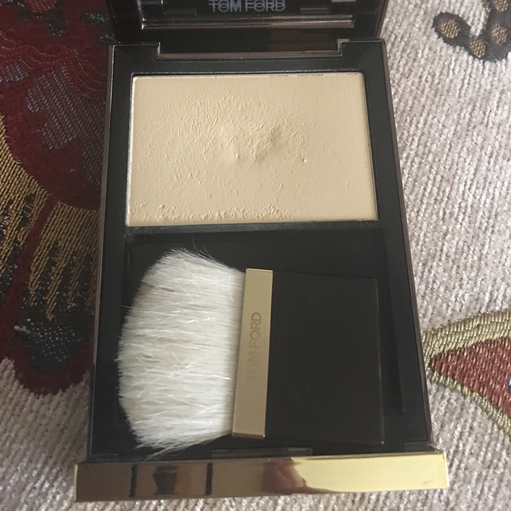 Tom Ford Illuminating translucent powder