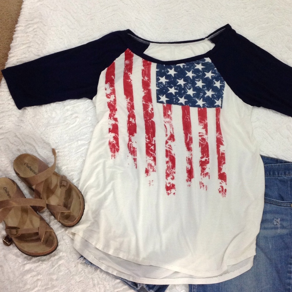 Super cute baseball sleeve t.