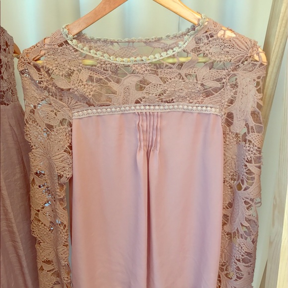 Beautiful Lavender Lace Sleeve Blouse - Picture 3 of 4