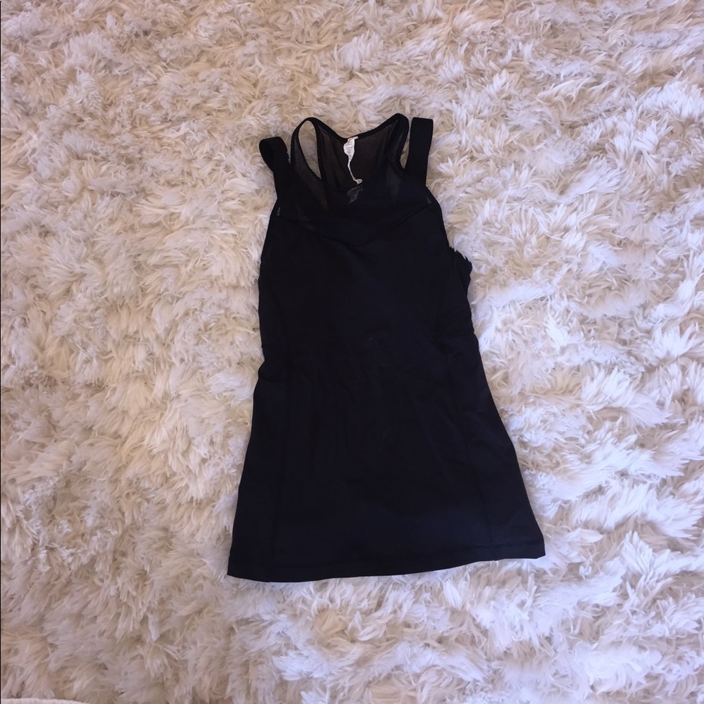 lulu lemon tank top with built in bra