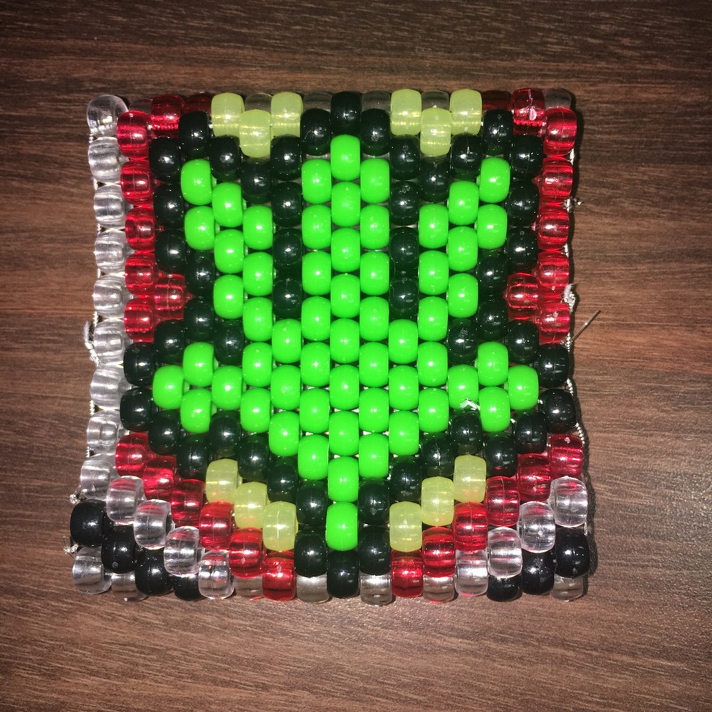 🚨ALL MUST GO SALE🚨 Rave Kandi 🌻❤✌🏻