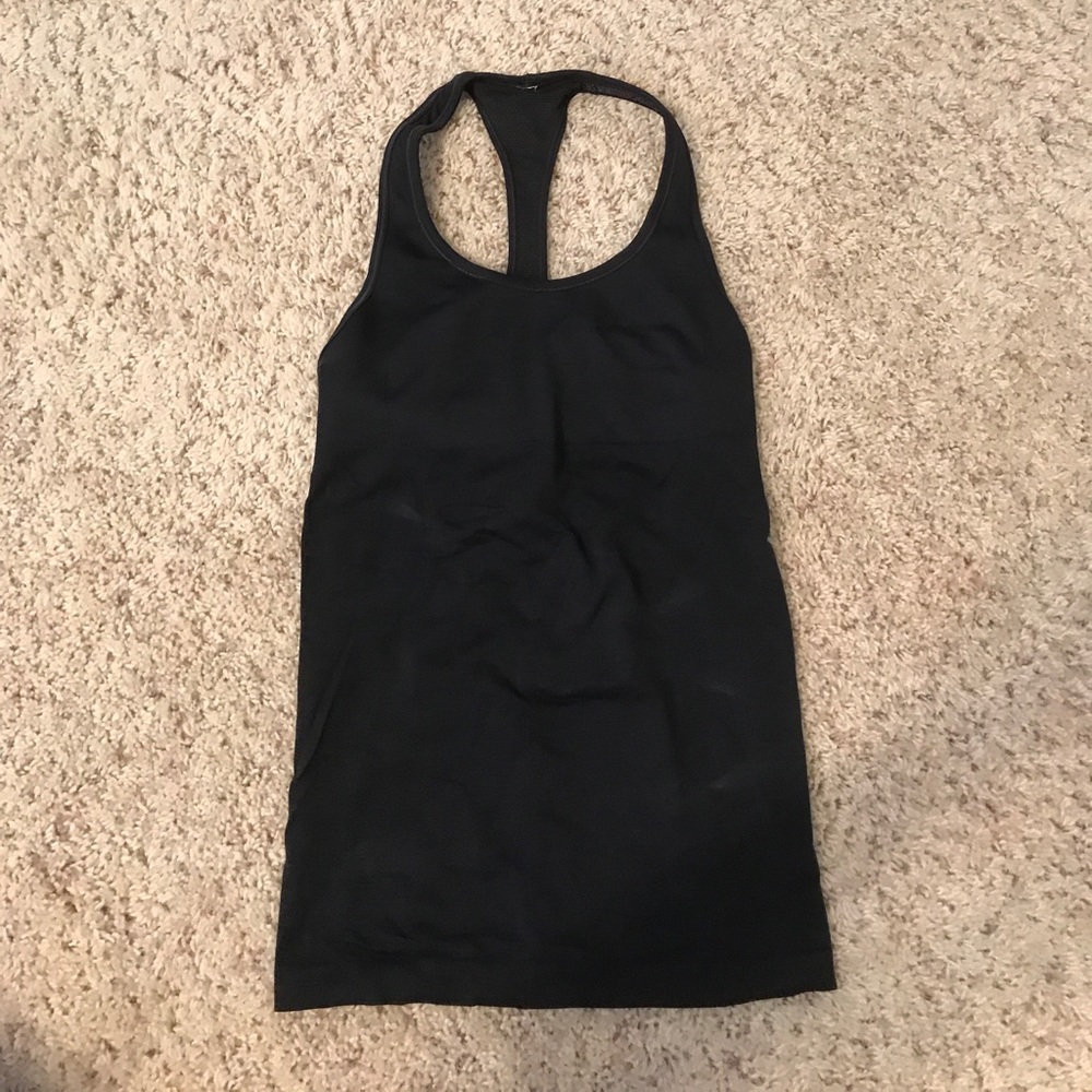 Lululemon workout top