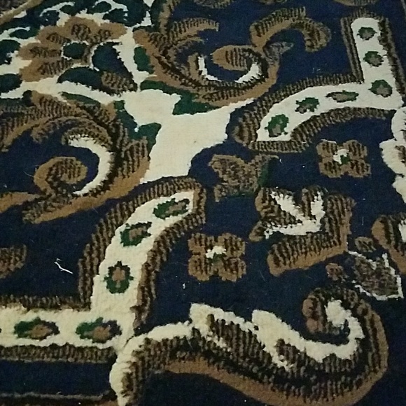 Meet your Posher, Lorie - Picture 1 of 1