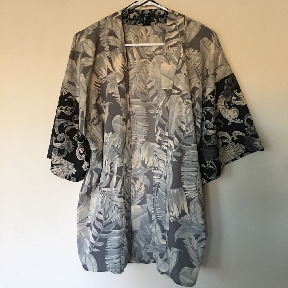 Oversized Kimono Style