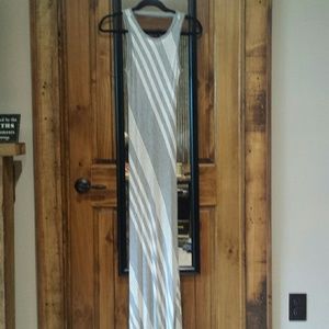 Monteau Los Angeles maxi dress size small