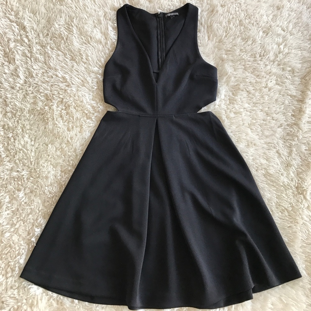 Chic black Express dress!