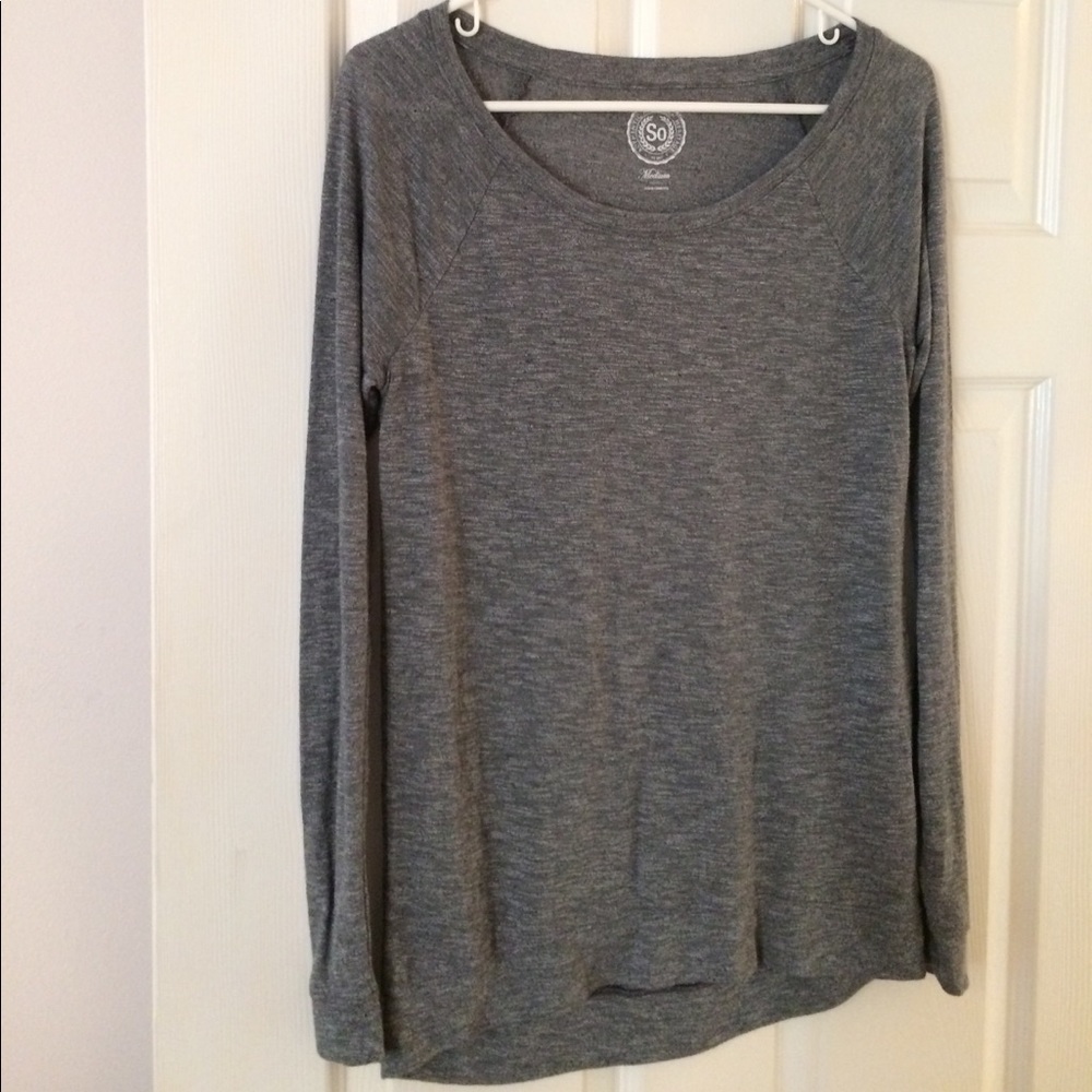 Gray SO long-sleeved tee. Soft and comfy. EUC.