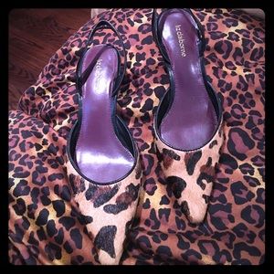 Liz Claiborne leopard true hair sling backs