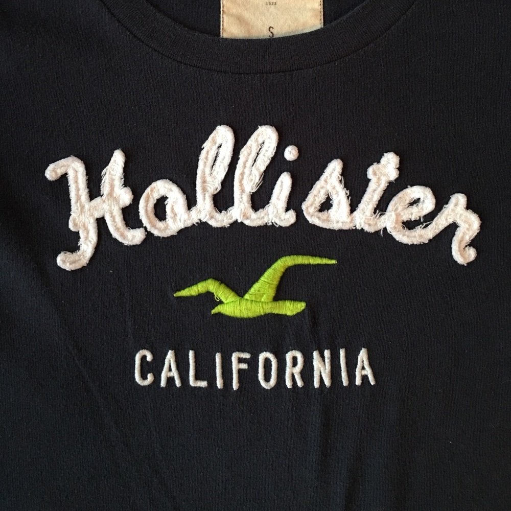 Navy Hollister shirt