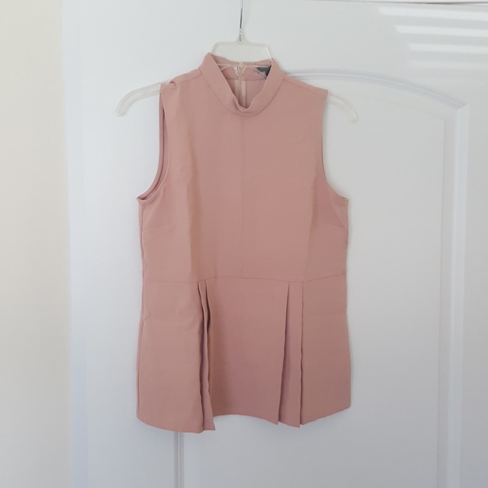 Blush Mock Neck Sleveless Top (Like new)