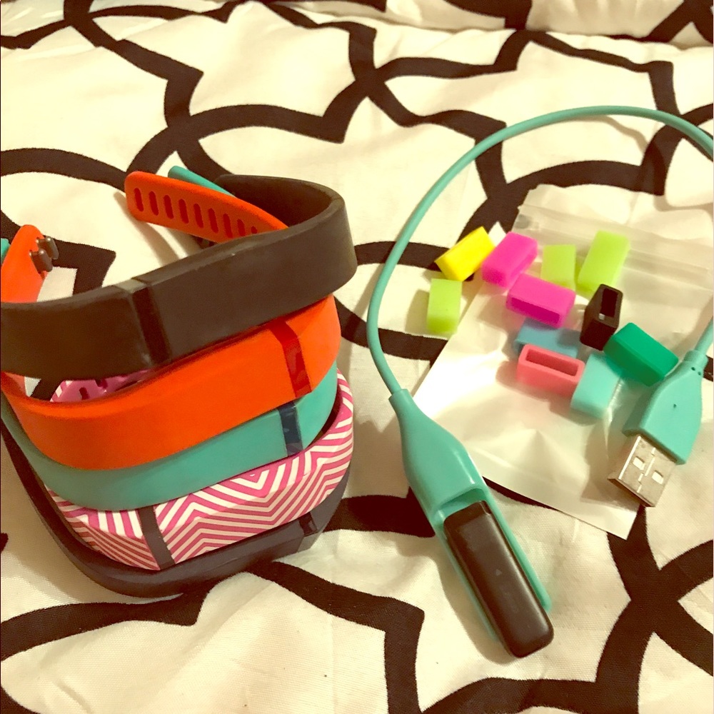 Fitbit Flex Tracker and 5 bands EUC