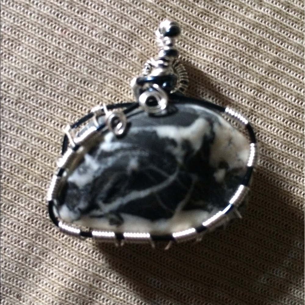 Beach rock pendant - Picture 4 of 6