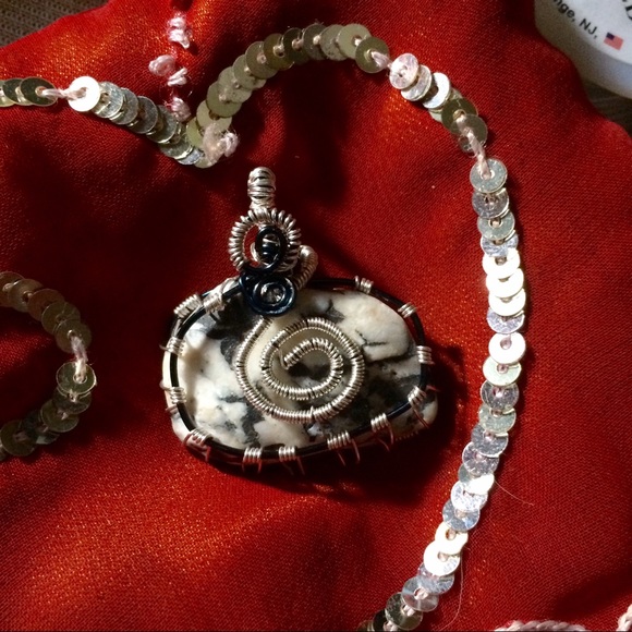 Beach rock pendant - Picture 3 of 6