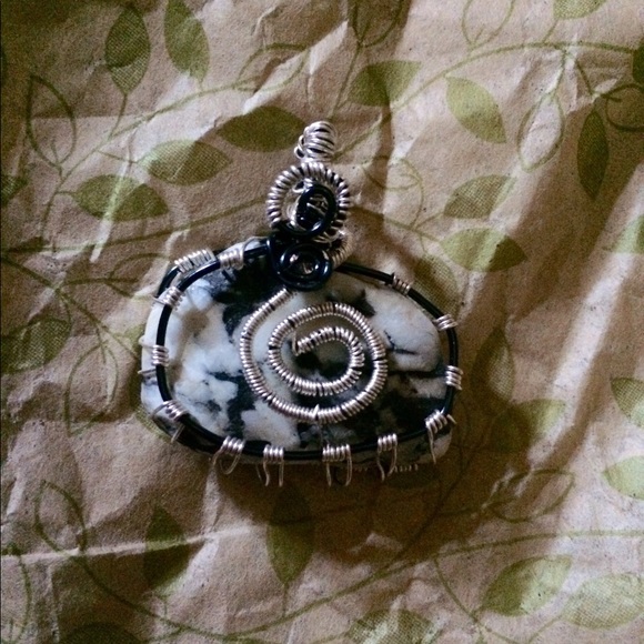 Beach rock pendant - Picture 5 of 6
