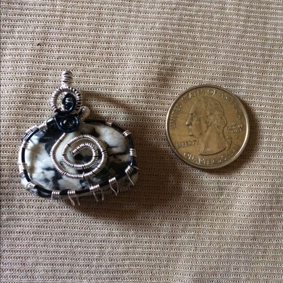 Beach rock pendant - Picture 6 of 6