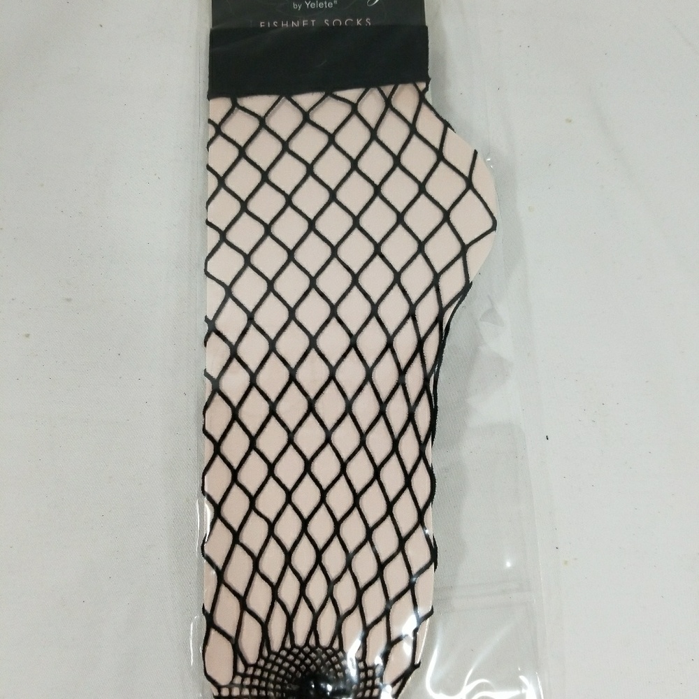 Fishnet socks