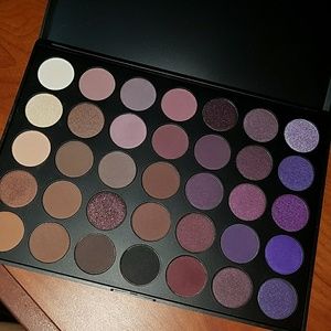Morphe 35P Color Plum Palette