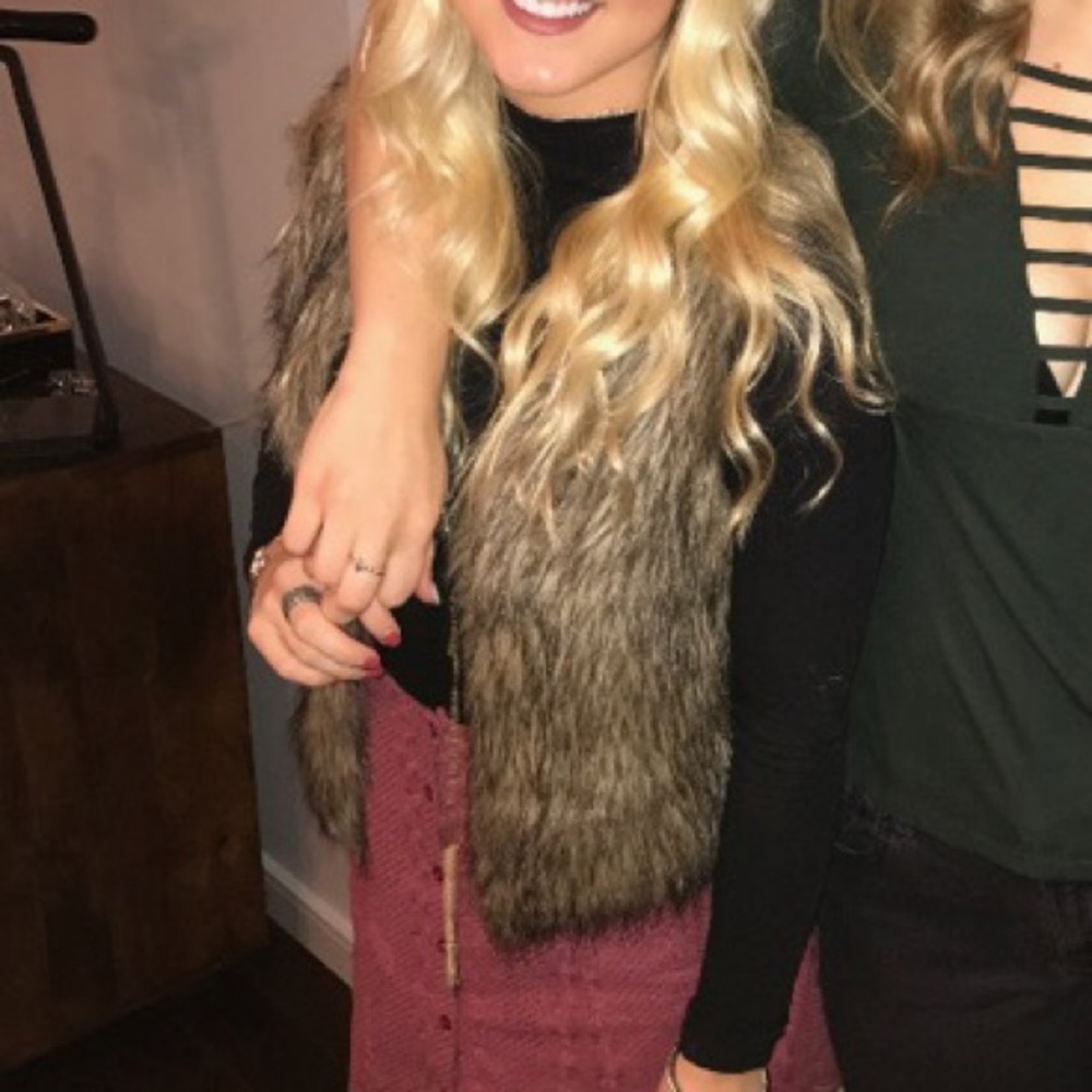 Fur vest