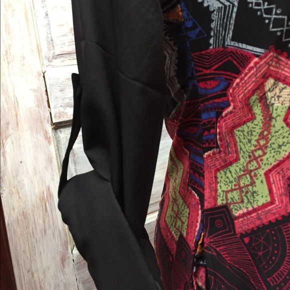 Black Based Multicolored Dress - Picture 3 of 5