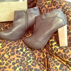 J brand ladies olive grey booties