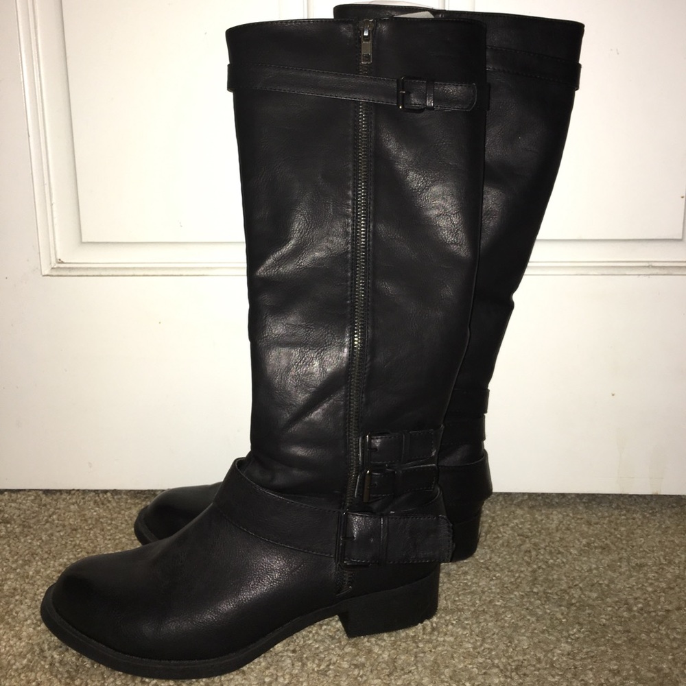 Calf raised boots