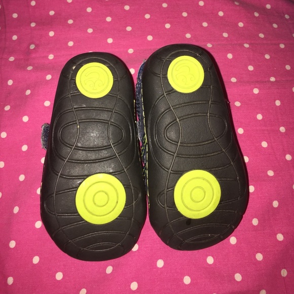 Toddler shoes - Picture 3 of 3