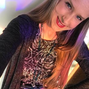 Meet your Posher, Lisa