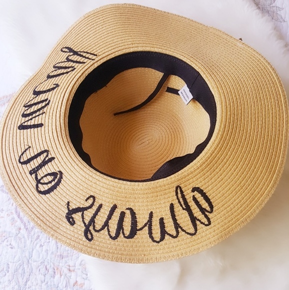 🎉HP🎉 Always on Vacay Hat - Picture 4 of 7