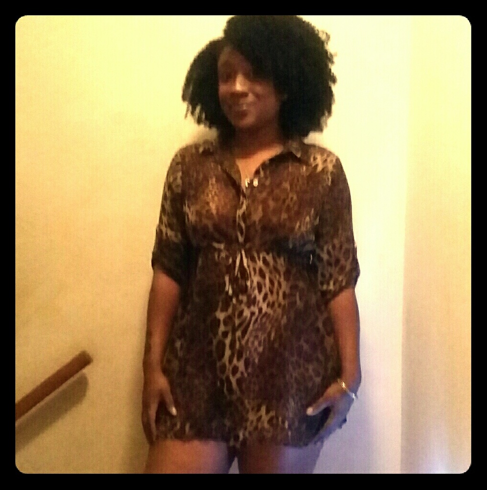 Sheered collar animal print dress