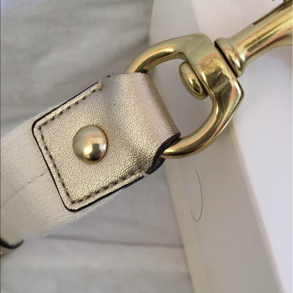 COACH POPPY FLORAL MESSENGER BAG VERY PRETTY - Picture 3 of 3